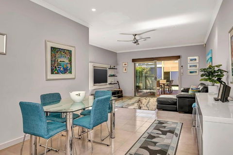 Relaxing Getaway Steps From Grange Beach - Accommodation Yamba 0