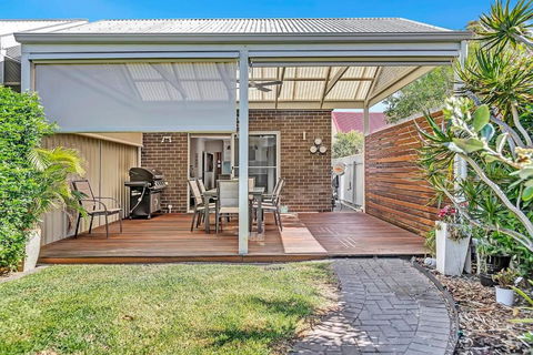 Relaxing Getaway Steps From Grange Beach - Accommodation Yamba 1