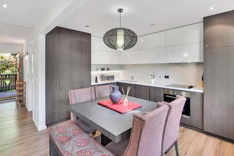 Ren Basera - Accommodation Yamba 1