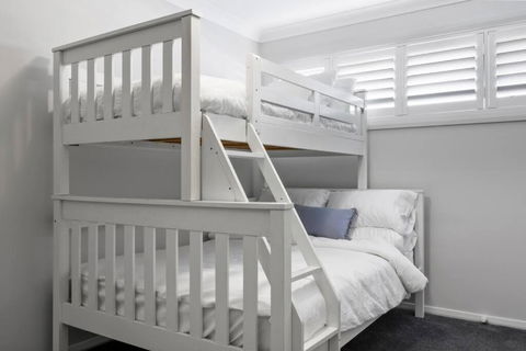 Rengor Executive Retreat - Accommodation Yamba 2
