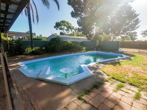 Renovated 3BD With Pool And Spa Bath - Accommodation Yamba 0