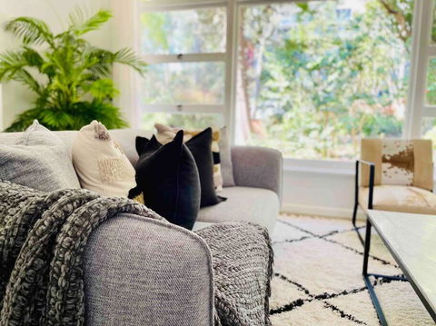 Renovated Charming & Cozy House (Walk To Station) - Accommodation Yamba 0
