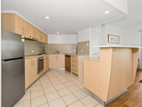 RESORT ON THE BEACH 2214/2215 - Accommodation Yamba 3