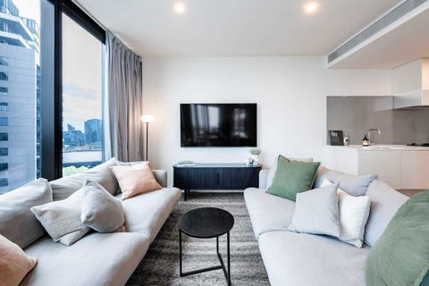 Resort Style Living 2 Bed Apt With Pool BBQ - Accommodation Yamba 0