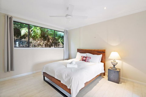 Retreat W Pool On Acreage - Accommodation Yamba 2