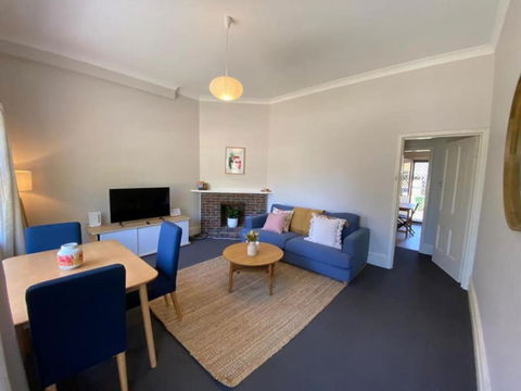 Retro Apt 6 Mins To Victoria Quay - Accommodation Yamba 0