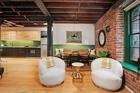 Retro Meets Industrial At Heritage Bond Store - Accommodation Yamba 1