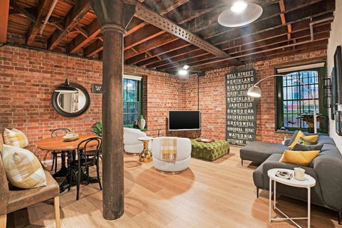 Retro Meets Industrial At Heritage Bond Store - Accommodation Yamba 0