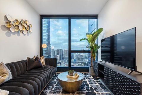 Ritzy Apartment In Iconic Australia 108 With Views - Accommodation Yamba 1