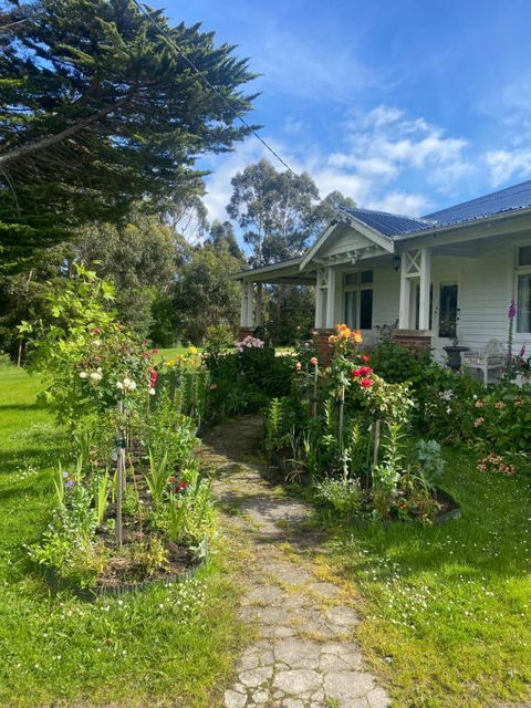 River Front Estate - Accommodation Yamba 0