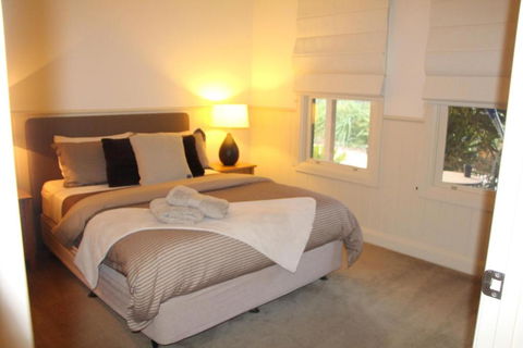 River Rock Cottage Centrally Located And Dog Friendly - Accommodation Yamba 1