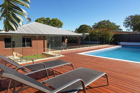 Rivervale Retreat - Spacious Family Living - Accommodation Yamba 0