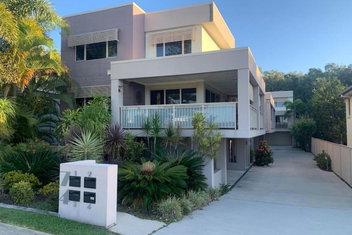 Riverview Apartment with Accommodation Yamba