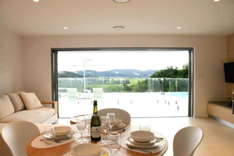 RiverView GetAway - Accommodation Yamba 2