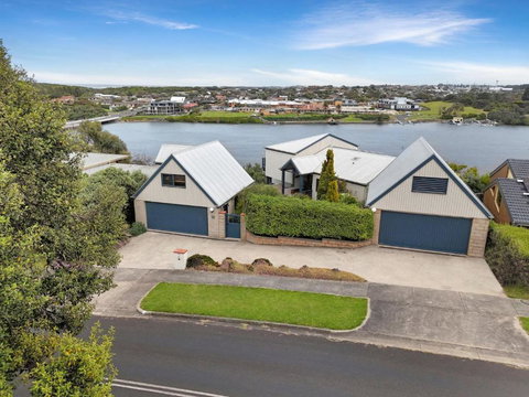 Riverview - Accommodation Yamba 2