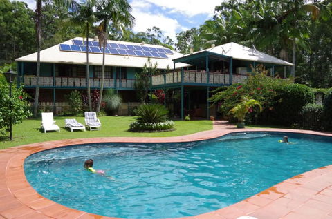 Riviera Bed & Breakfast - Accommodation Yamba 0