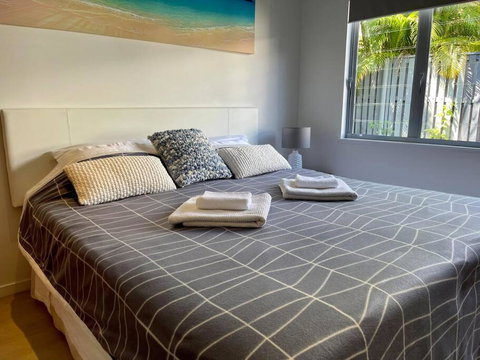 Relax At Trinity Beach Getaway, Blue Lagoon, Trinity Beach - Accommodation Yamba 0