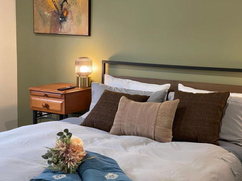 Royal Romanesque Holiday House In Dakabin - Accommodation Yamba 1