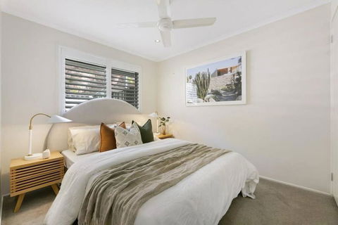 Riviera Road Miami - 4BRM Dual Villa - Accommodation Yamba 1
