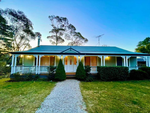 Rocky Mountain Cottage - Accommodation Yamba 0
