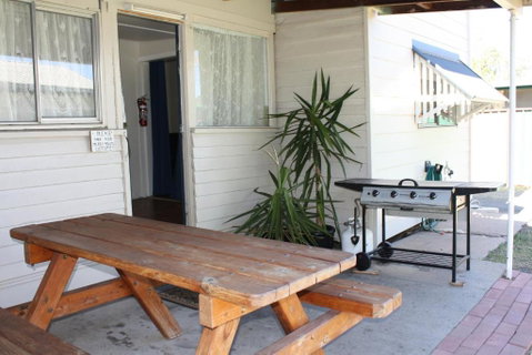 Roma Motel - Accommodation Yamba 2