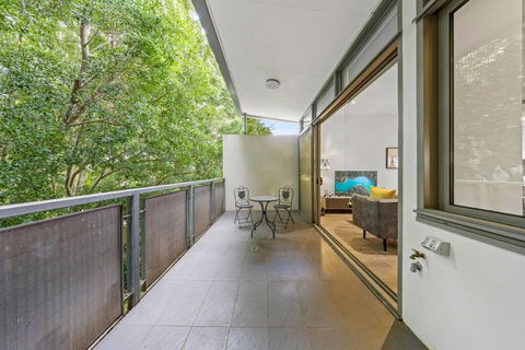 Rooftop 2 Bed Apt With Terrace At Newtown - Accommodation Yamba 3