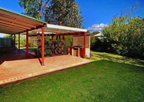 Rosewood Cottage - Accommodation Yamba 3