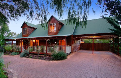 Rosewood Cottage - Accommodation Yamba 2