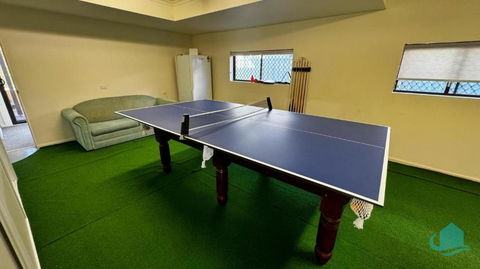 Rosies Retreat - 300m To The Sandy Shores Of Caves Beach - Accommodation Yamba 2