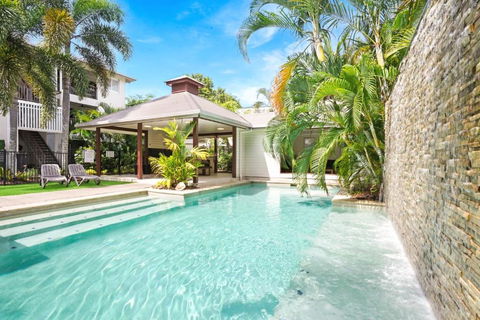 Royal Pavilions 8 - Accommodation Yamba 0