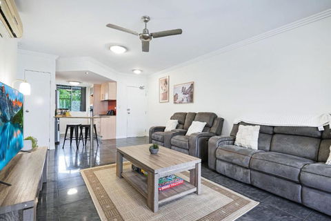 Royal Pavilions 8 - Accommodation Yamba 3