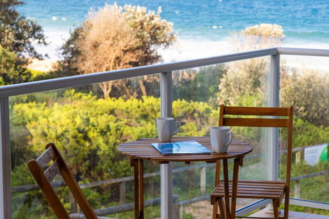 Royal Surf - Direct Beachfront - Accommodation Yamba 1