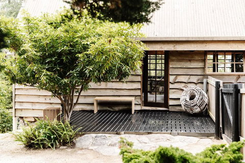 SABI Award Winning Designer Cabin - Accommodation Yamba 3