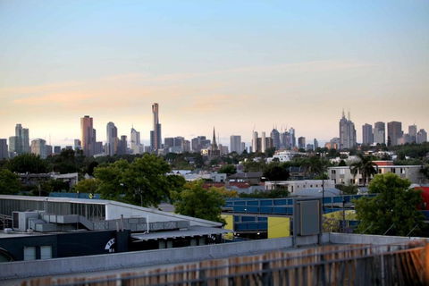 Saint George - The Townhouse - Accommodation Yamba 0