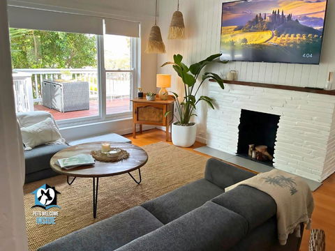 Saltwater Sunsets Seaside Haven With Ocean Views - Accommodation Yamba 2