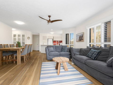 Salty Kisses On Marine Parade - Accommodation Yamba 3