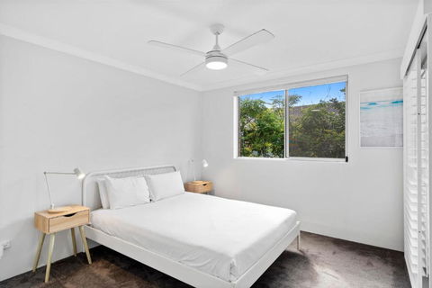 Salty Sea Breeze Apartment 500m To Waters Edge - Accommodation Yamba 2