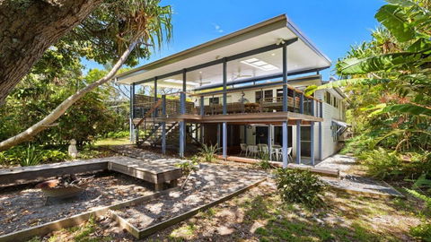 Salty Seaside - Accommodation Yamba 0