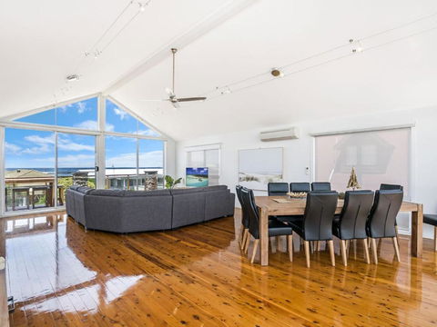 Saltys - Accommodation Yamba 0
