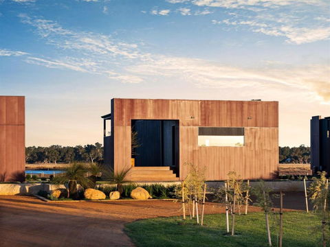 Samphire Chalet Peppermint - Accommodation Yamba 0