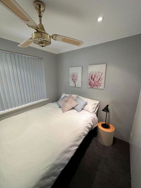 Rockingham Palace - Accommodation Yamba 1