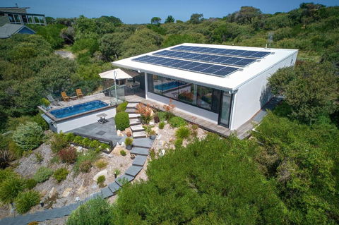 SALT Luxury Couples Villa - Accommodation Yamba 0