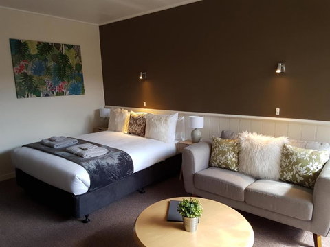 Sandpipers @ Millicent - Accommodation Yamba 0