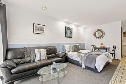 Sandbar Motel - Accommodation Yamba 0