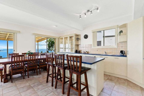 Sandbar On Moreton 5 Bedroom - Accommodation Yamba 3