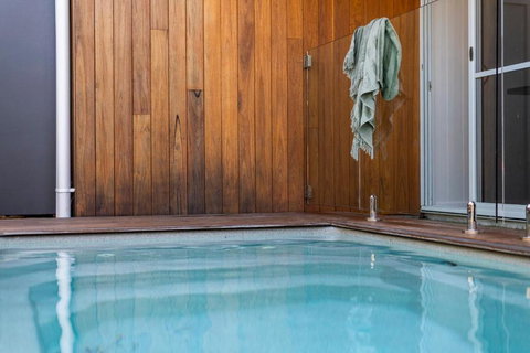 Sandhurst - Oceanstays - Accommodation Yamba 2