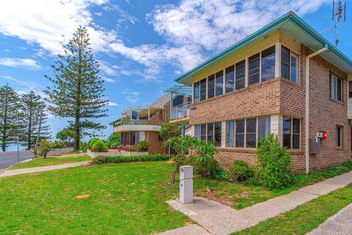 Sandilands 2 with Accommodation Yamba