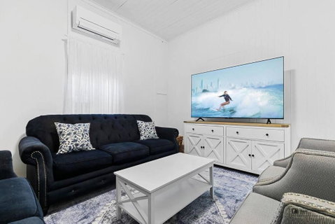 Sandown Beachside Cottage - Accommodation Yamba 1