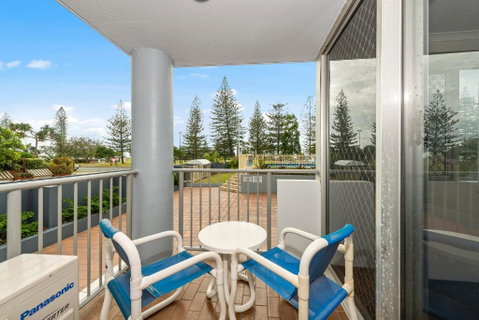 Sandpiper Broadbeach - Accommodation Yamba 2