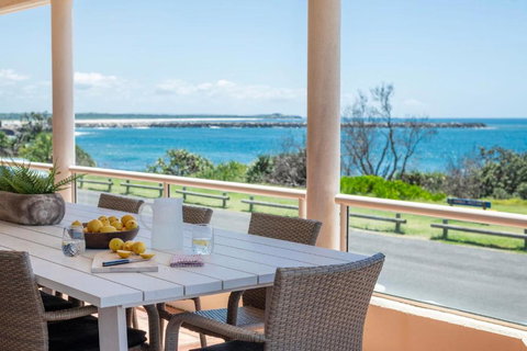 Sandrift One - Oceanstays - Accommodation Yamba 0